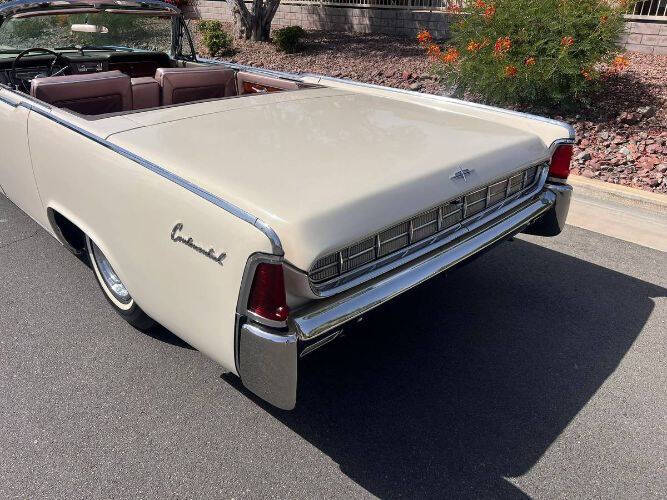 1963 Lincoln Continental