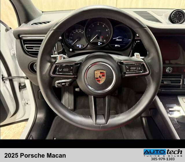 2025 Porsche Macan