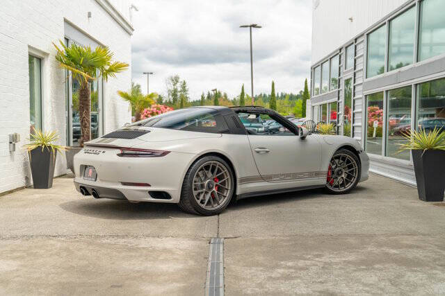 2019 Porsche 911 9