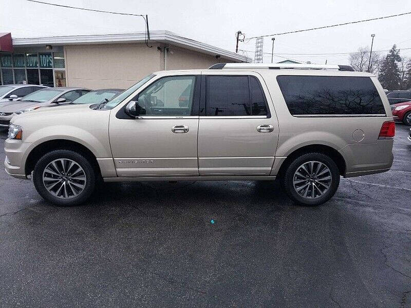 2017 Lincoln Navigator L Select