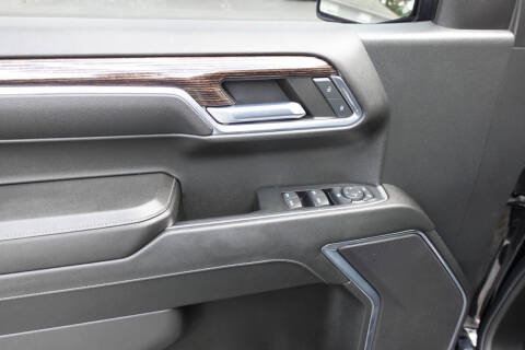2024 GMC Sierra 1500 Elevation Standard