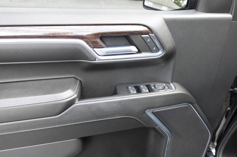 2024 GMC Sierra 1500 Elevation Standard