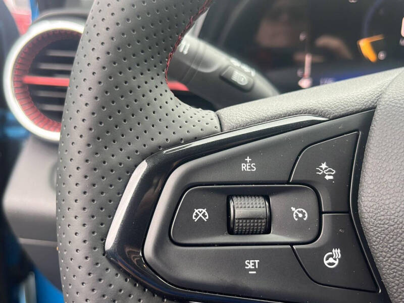 2025 Chevrolet Trax RS