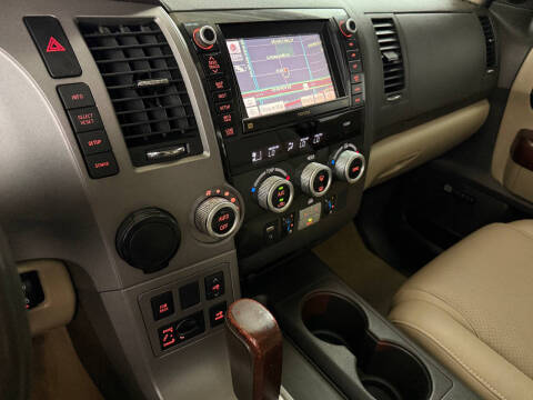 2011 Toyota Sequoia Platinum