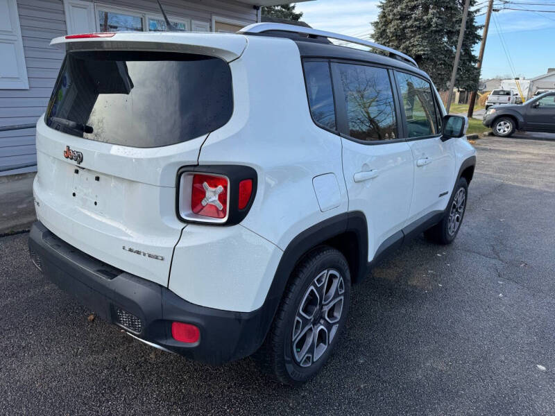 2015 Jeep Renegade Limited photo 11