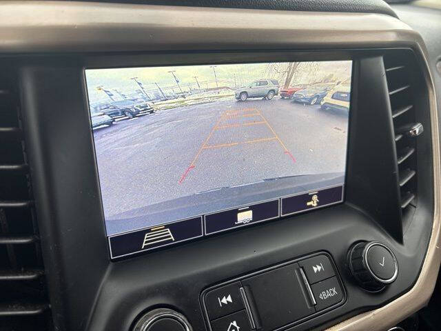 2020 GMC Acadia Denali