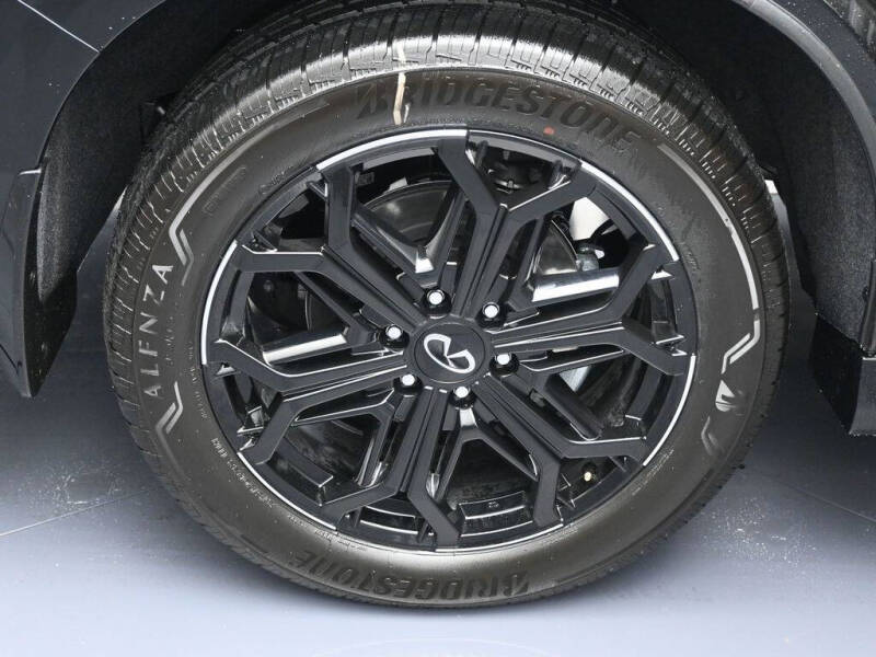 2026 Infiniti QX80 Sport