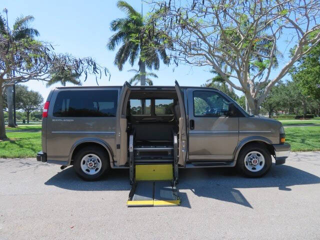 2021 GMC Savana LS 2500