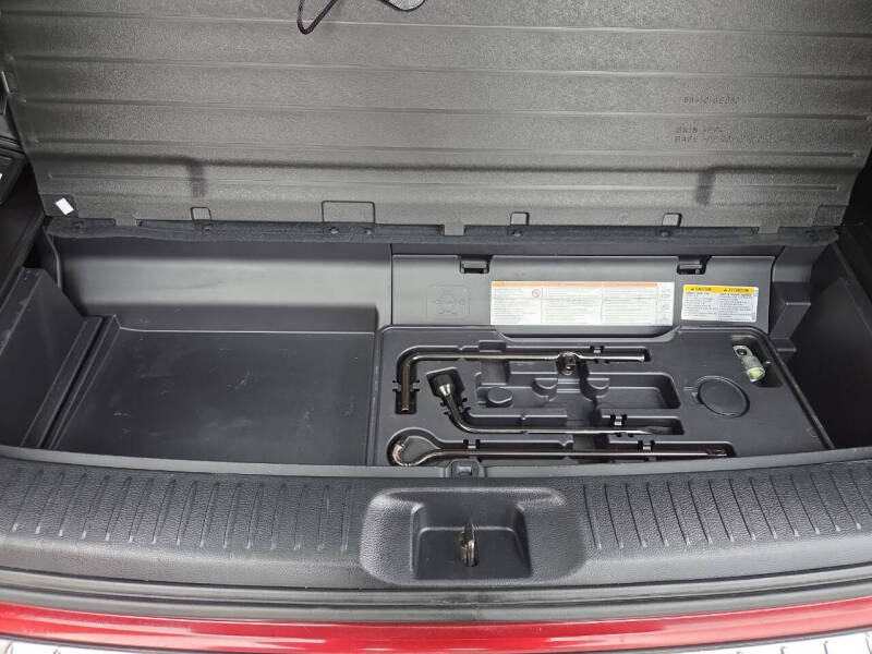 2017 Toyota Highlander SE