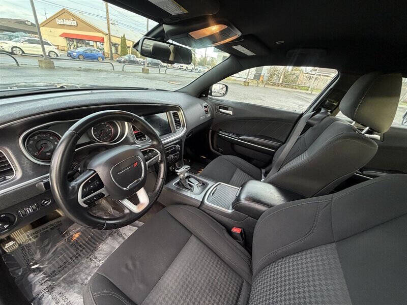 2017 Dodge Charger SXT