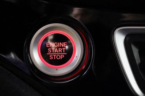 2019 Honda Pilot Touring w/Rear Captain's Chairs