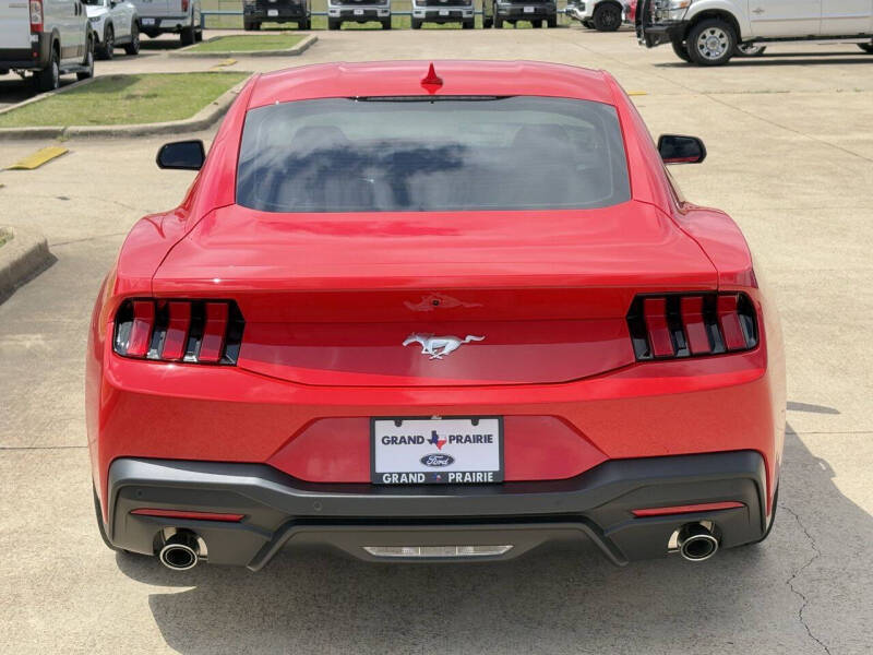 2025 Ford Mustang EcoBoost