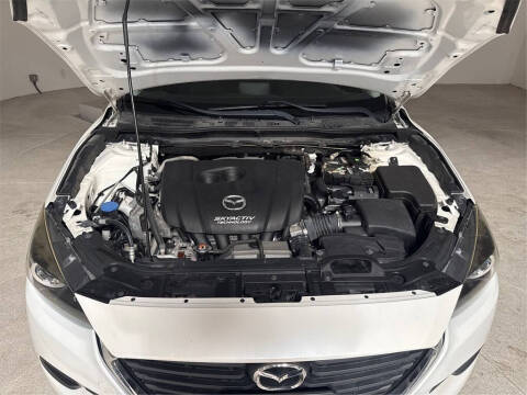 2018 Mazda MAZDA3 Sport
