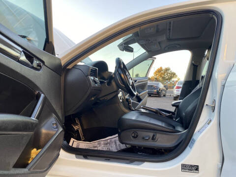 2020 Volkswagen Passat R-Line