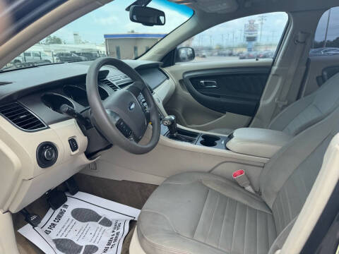 2012 Ford Taurus SE