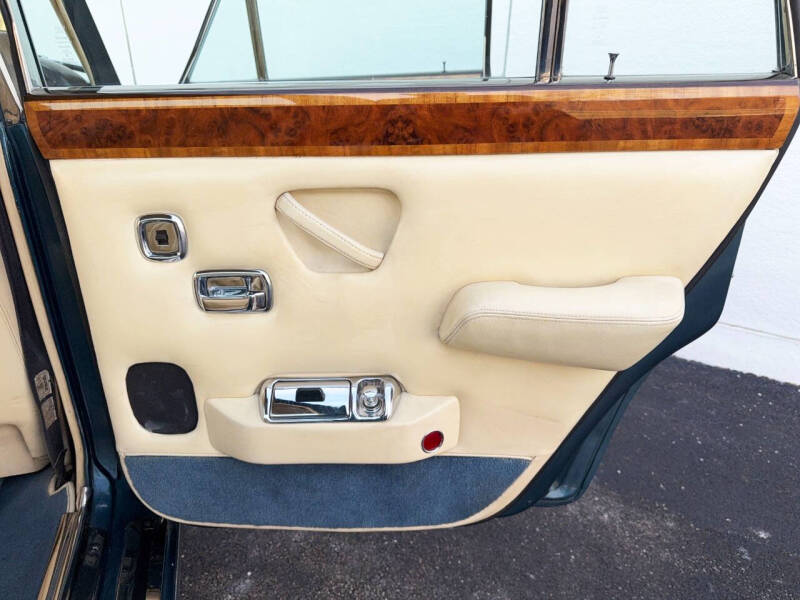 1973 Rolls-Royce Silver Shadow