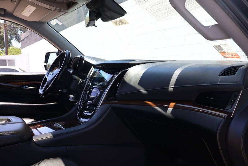 2020 Cadillac Escalade Premium Luxury