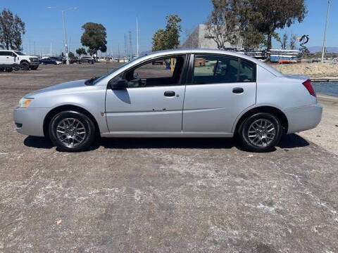 2004 Saturn Ion 1