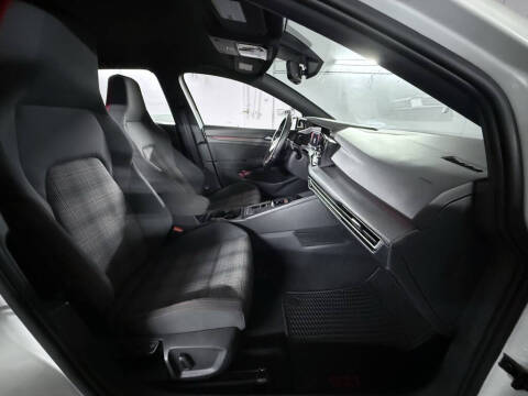 2022 Volkswagen Golf GTI S