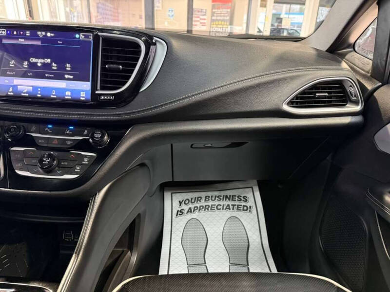 2025 Chrysler Pacifica Limited