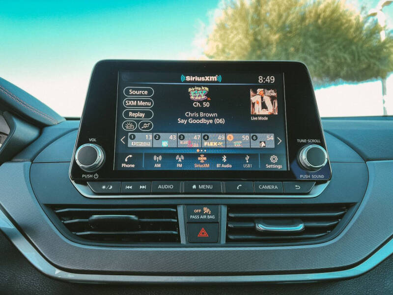 2025 Nissan Altima 2.5 SR