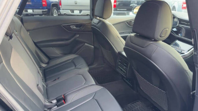 2021 Audi Q8 quattro Premium 55 TFSI