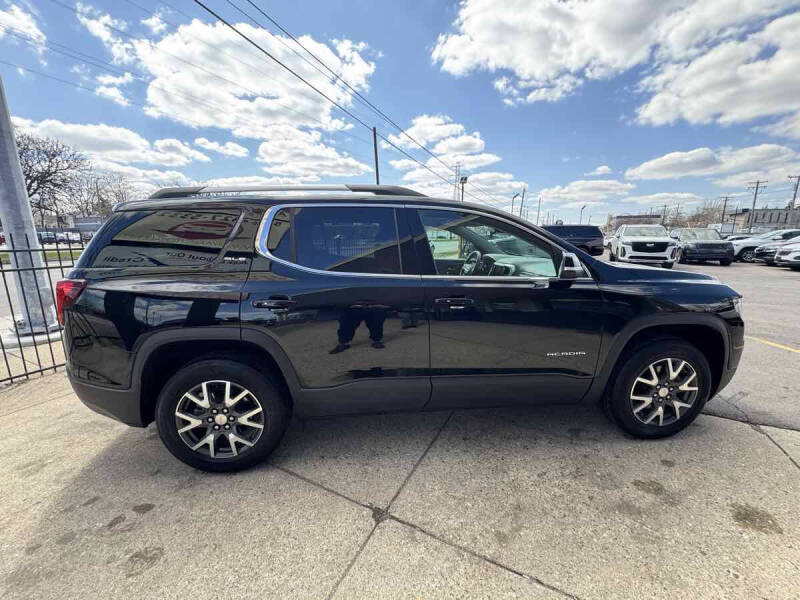 2022 GMC Acadia SLE