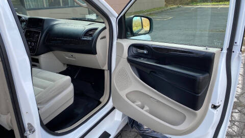 2017 Dodge Grand Caravan SE