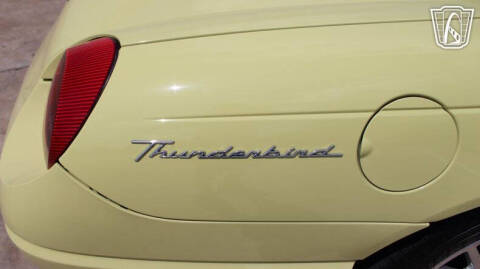 2005 Ford Thunderbird