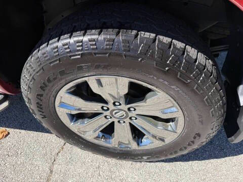 2017 Nissan Titan SV