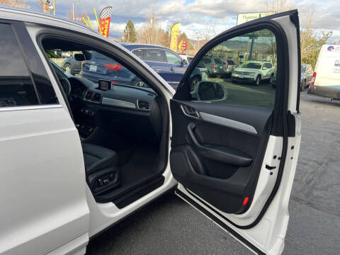 2016 Audi Q3 2.0T Premium Plus