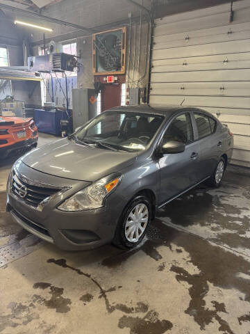 2017 Nissan Versa 1.6 S Plus