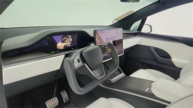 2024 Tesla Model X Plaid