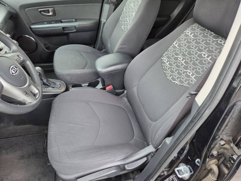 2011 Kia Soul +