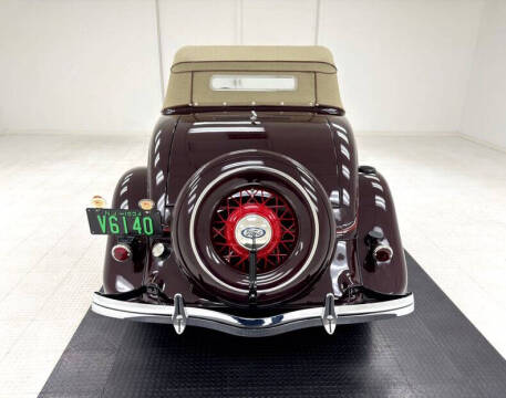 1934 Ford Deluxe