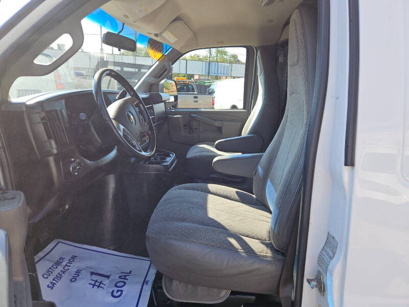 2016 Chevrolet Express 2500