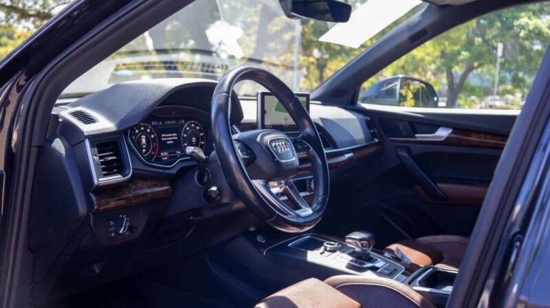 2018 Audi Q5 2.0T quattro Premium Plus