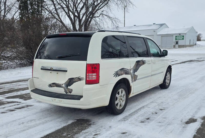 2010 Chrysler Town and Country Touring