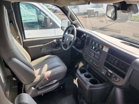 2024 Chevrolet Express 3500