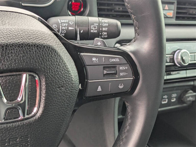 2024 Honda Pilot EX-L w/Rear Captain's Chairs