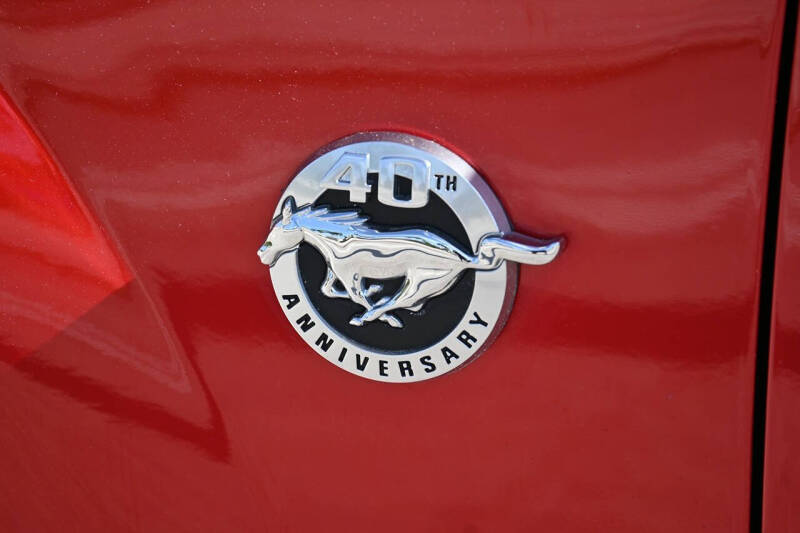 2004 Ford Mustang Mach 1 Premium