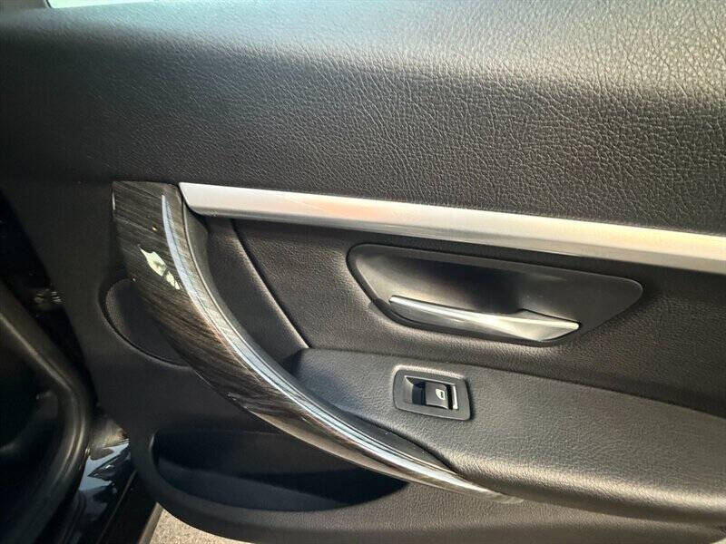 2017 BMW 3 Series 330i