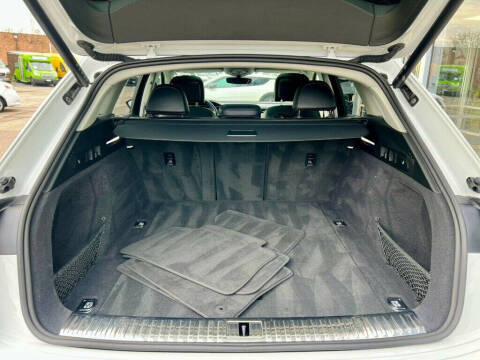 2024 Audi Q8 e-tron quattro Prestige