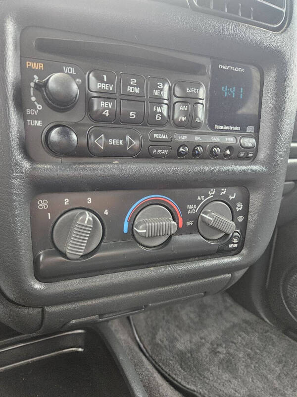 2001 Chevrolet Blazer LS