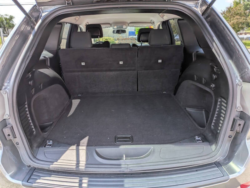 2012 Jeep Grand Cherokee Laredo
