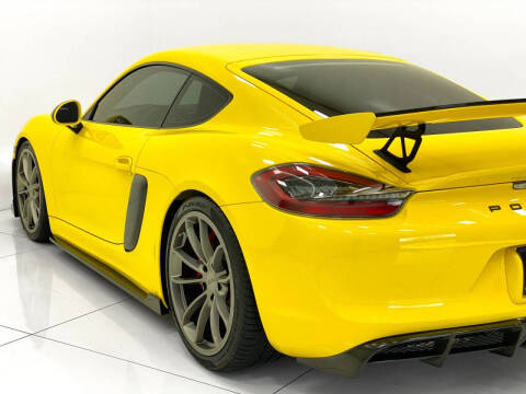 2016 Porsche Cayman GT4