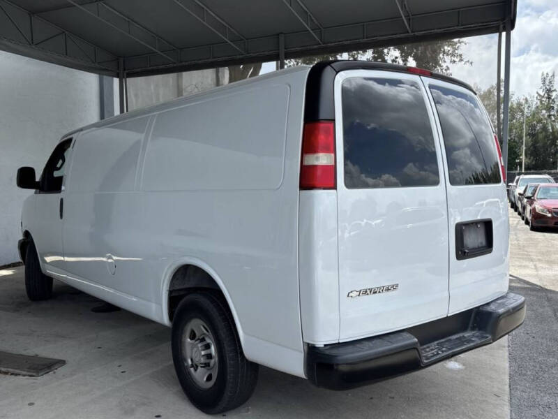 2020 Chevrolet Express 2500