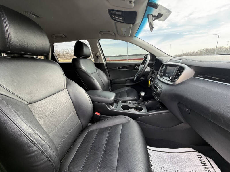 2020 Kia Sorento LX