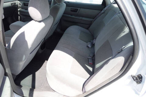 2003 Ford Taurus SE