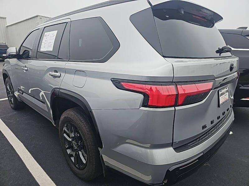 2024 Toyota Sequoia Capstone